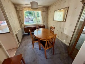 Dining Room- click for photo gallery